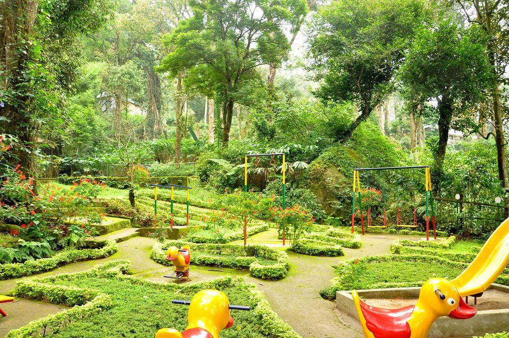 The Tall Trees Munnar Exterior photo